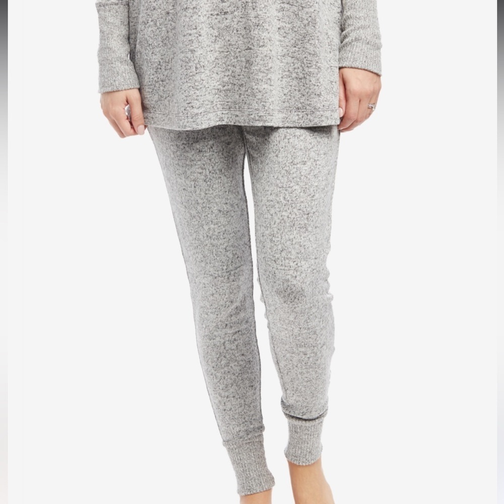 Cuffed Hacci Maternity Sleep Pants - Picture 5 of 10